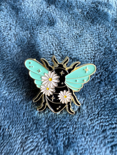 Daisy Bee Enamel Pin