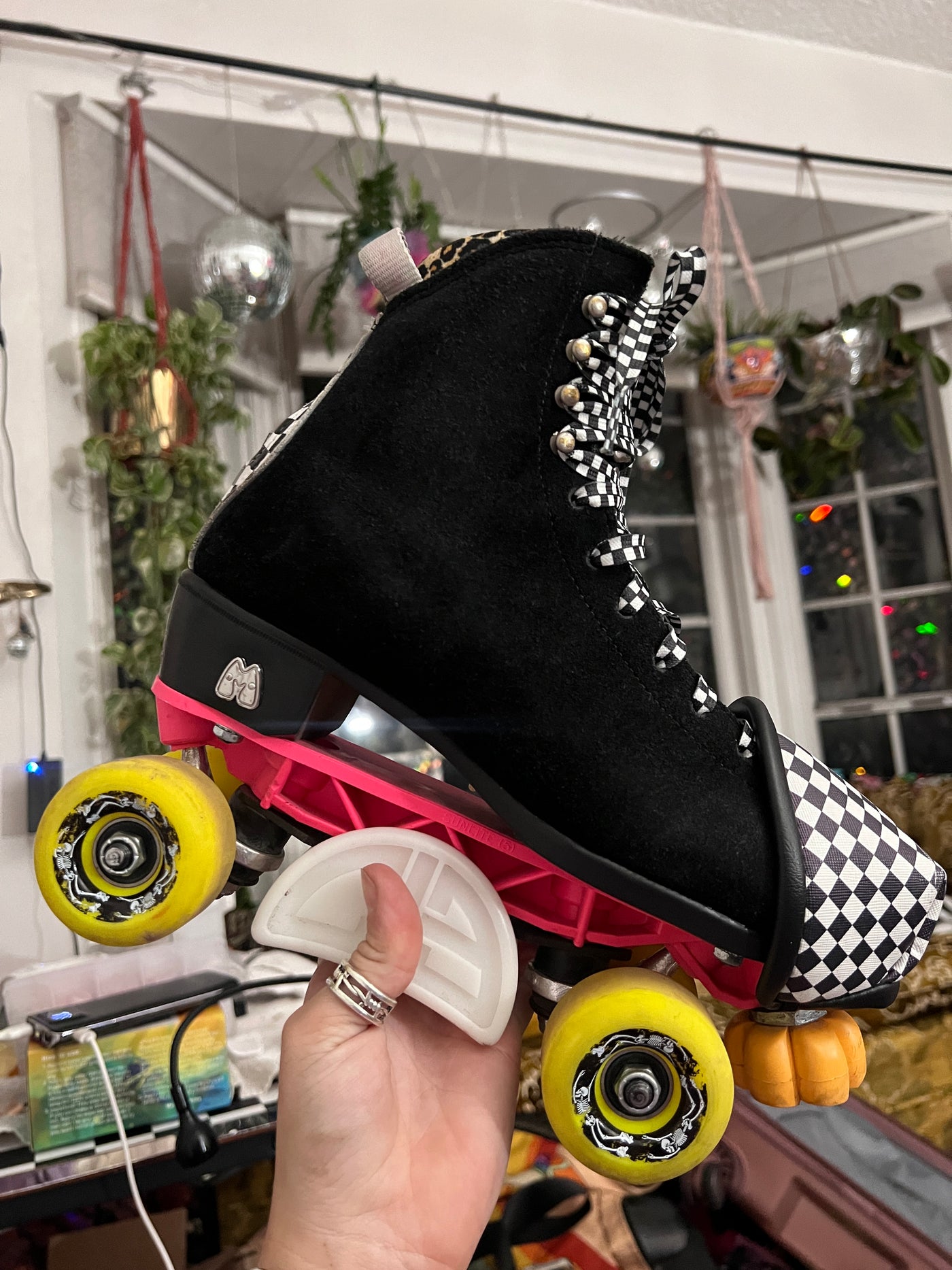 Checkered Black and White – 96 inch NARROW 6MM STYLE Waxed