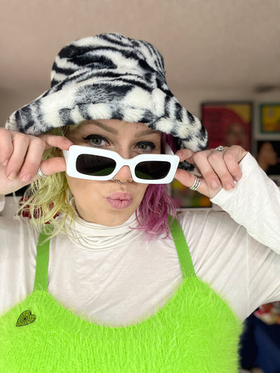 White Betch Full Frame Rectangle Sunglasses