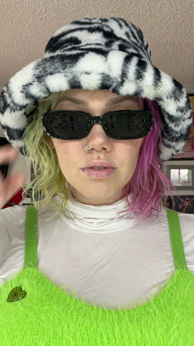 Black It Girl Sunglasses